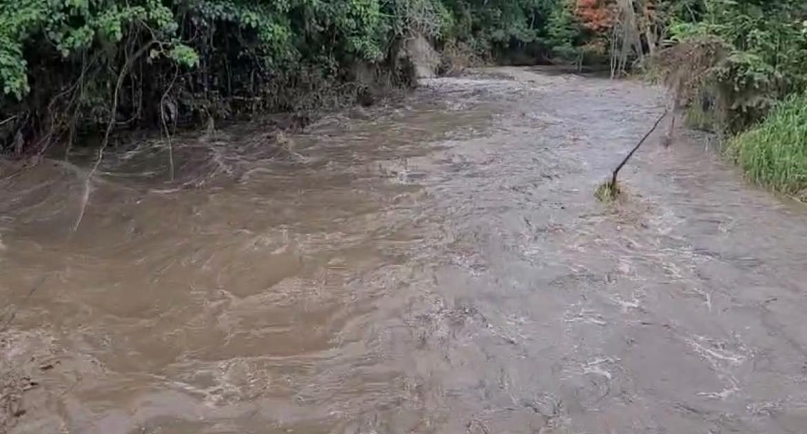 Reportan caída de granizos en Santiago tras fuertes aguaceros N Digital