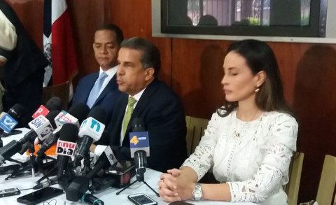 Senador de Santiago dice son falsas cifras aumento de su patrimonio