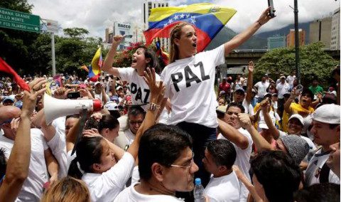 Oposición venezolana llama a simpatizantes retomar protestas