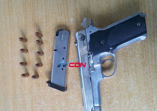 Hallan arma de fuego en mochila de una menor de 14 años en un centro educativo de Tenares