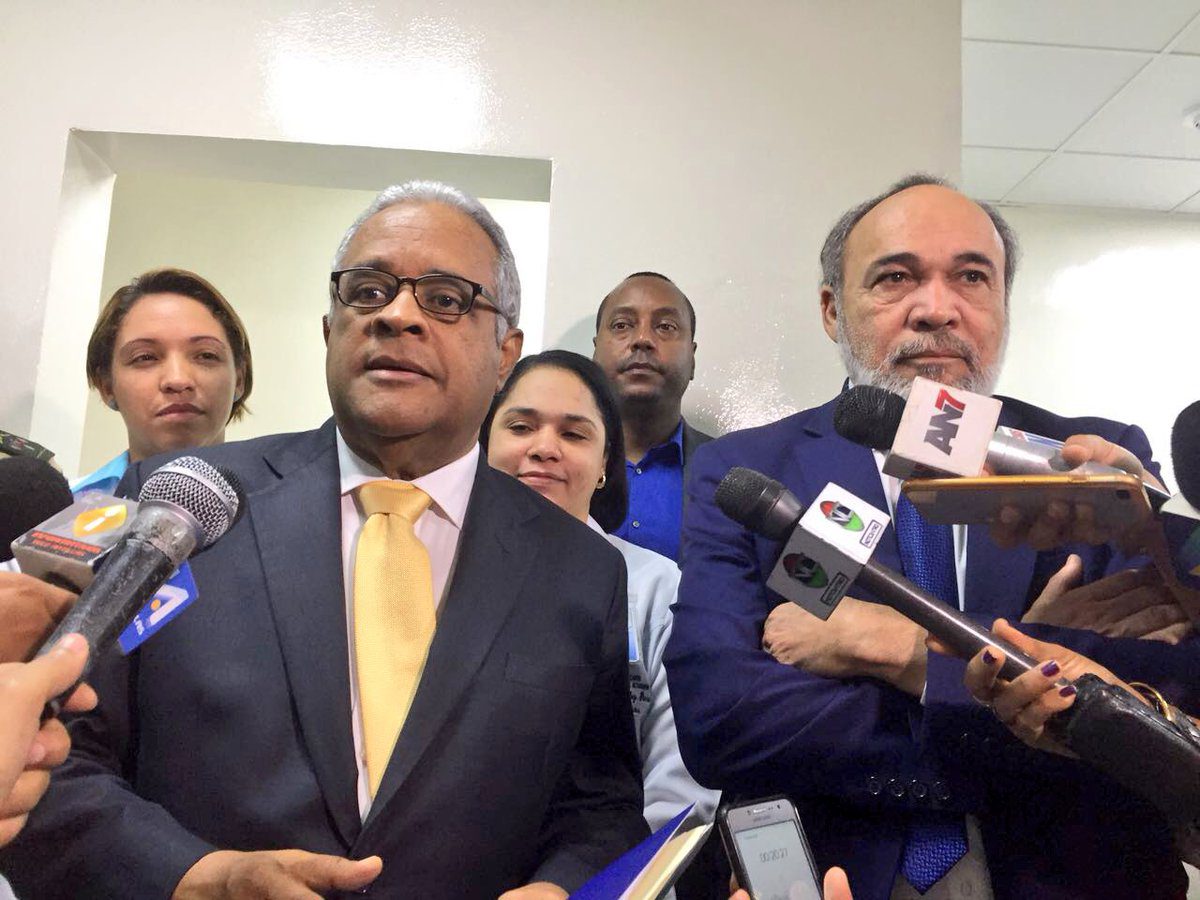 Ministro de Salud llama a no alarmarse por casos de varicela