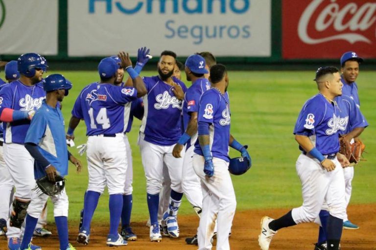 Jiménez Se Prepara Para Lanzar Con Los Tigres Del Licey