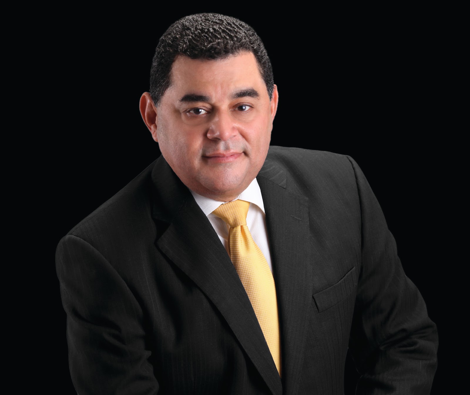 Alejandro Asmar apoya reelección de Abinader