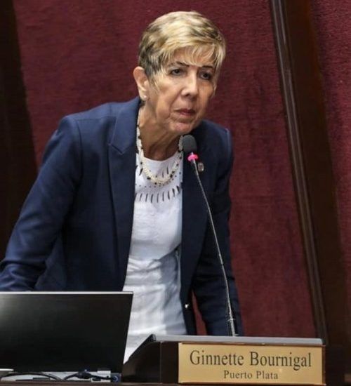 Ginette Bournigal, senadora de Puerto Plata.