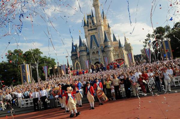 Disney y Ron DeSantis resuelven su batalla legal de años