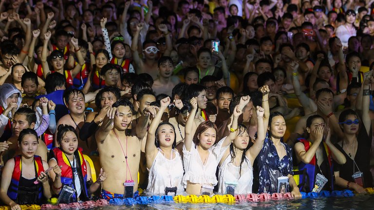 Fiesta acuática en Wuhan.Fotos AFP