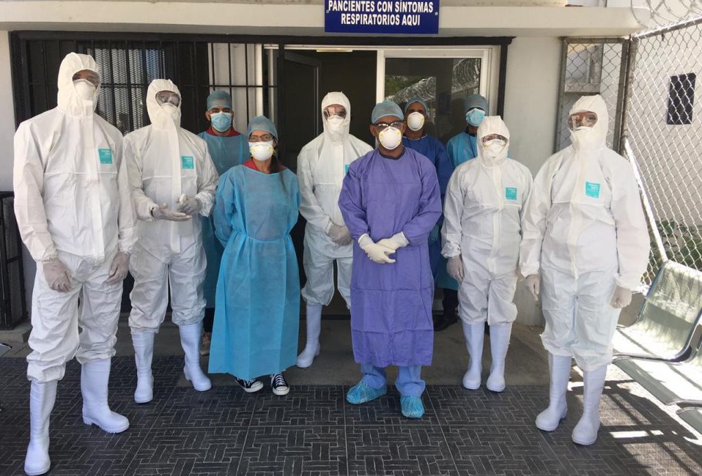 Médicos en República Dominicana para tratar casos COVID-19