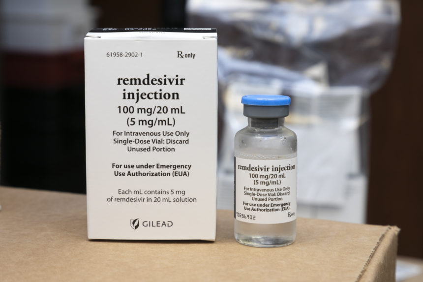 Remdesivir es un medicamento antiviral que se desarrolló inicialmente para la enfermedad del virus del Ébola