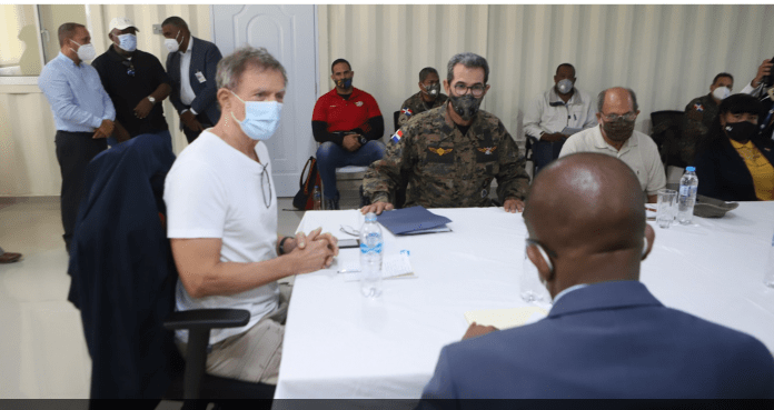 Reunión del canciller Roberto Álvarez con autoridades haitianas