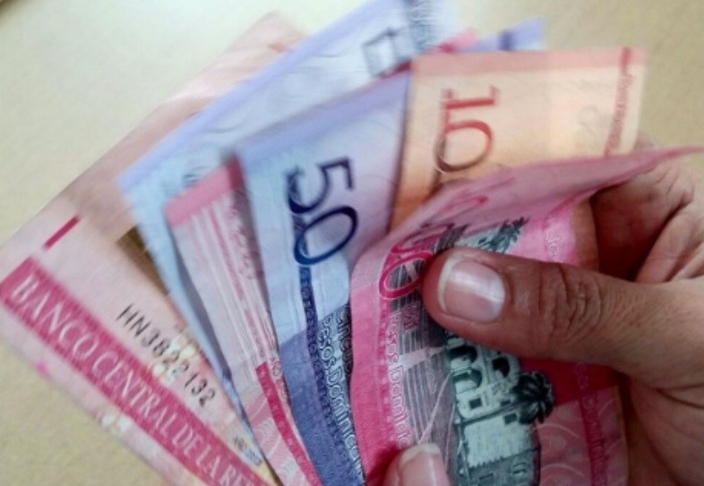 Gobierno convocará Comisión Nacional de Salarios ante posible aumento