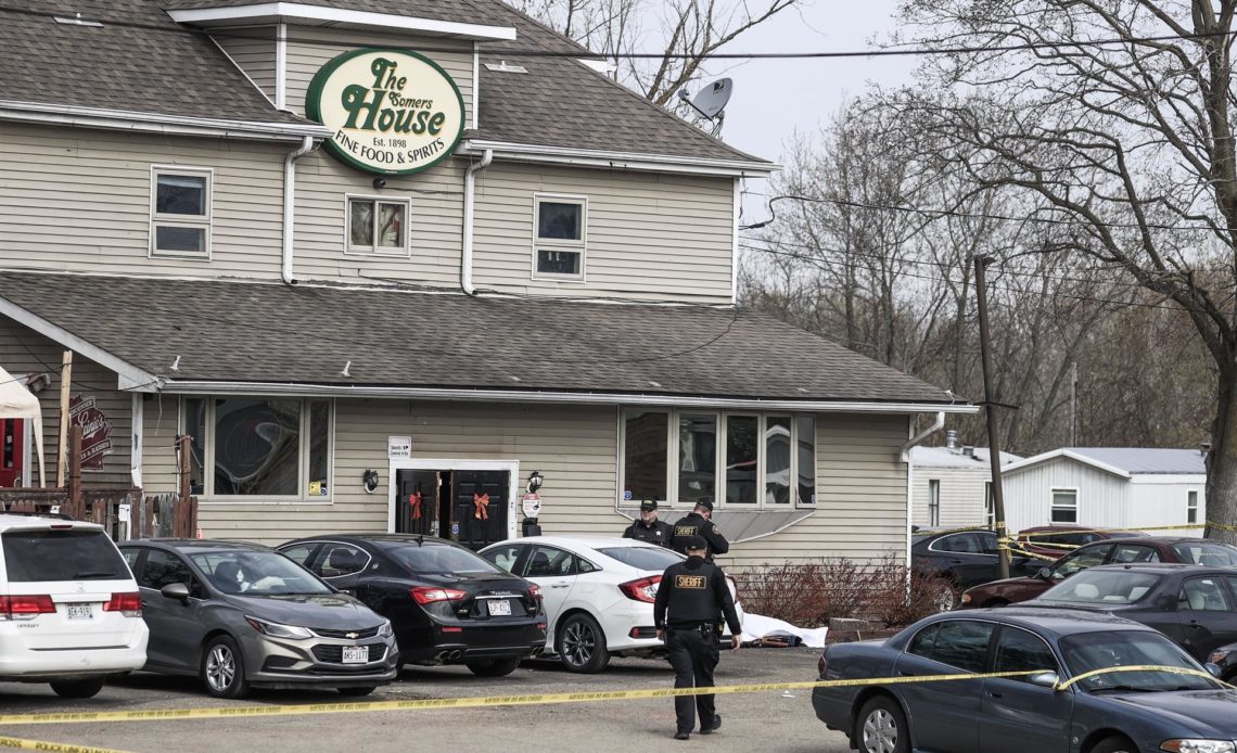 Tres muertos y dos heridos por disparos en un bar de Wisconsin en EE.UU.