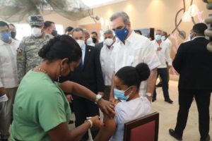 Abinader vacunación Punta Cana