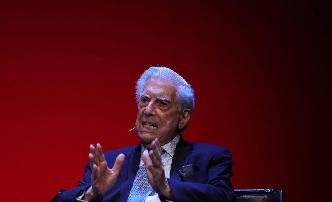 Vargas Llosa: Pedro Castillo "sería una verdadera catástrofe para el Perú"