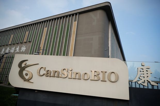 Chile recibe vacunas chinas monodosis CanSino, con casos al alza