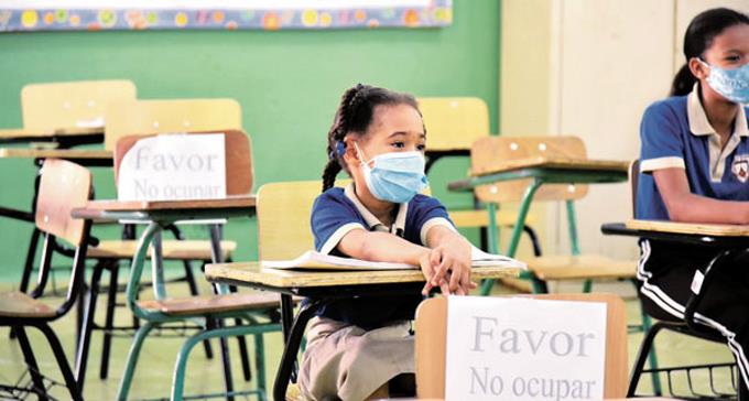 Minerd desautoriza abrir las escuelas en el Gran Santo Domingo y San Cristóbal por contagios