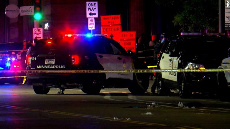 Discusión acaba en lluvia de balas en el centro de Minneapolis: 2 muertos, 8 heridos