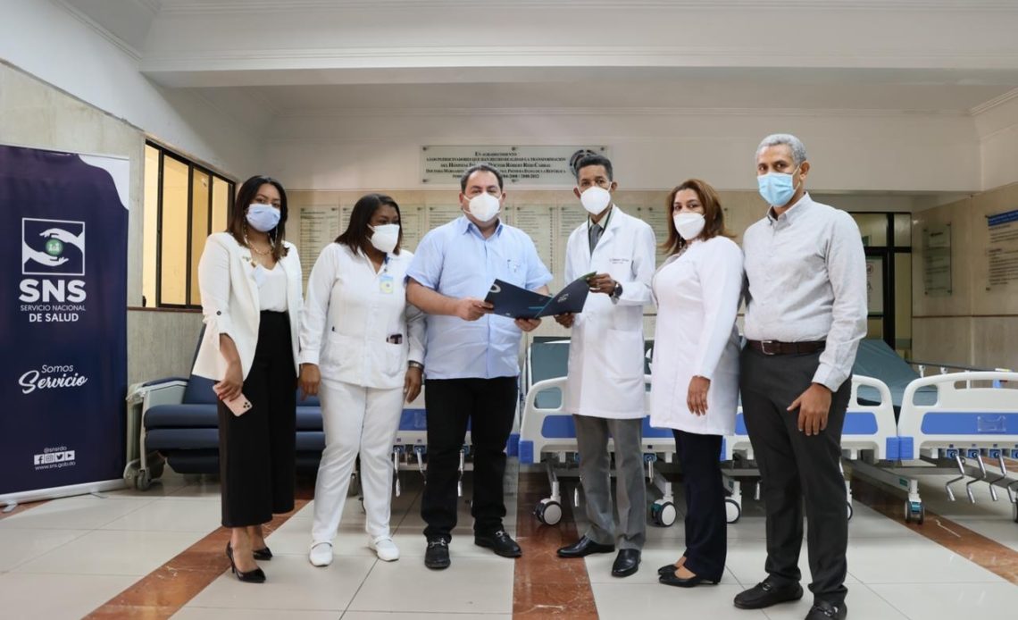 SNS invierte RD$14.4 millones en equipamiento cinco hospitales Red Públic