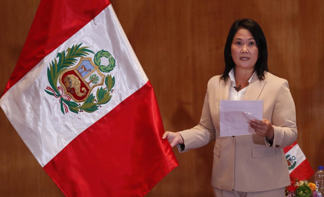 Juez peruano confirma la continuidad del proceso legal contra Keiko Fujimori