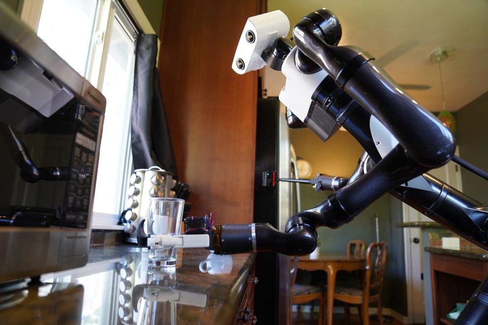 Mira cómo son los robots mayordomo para el hogar