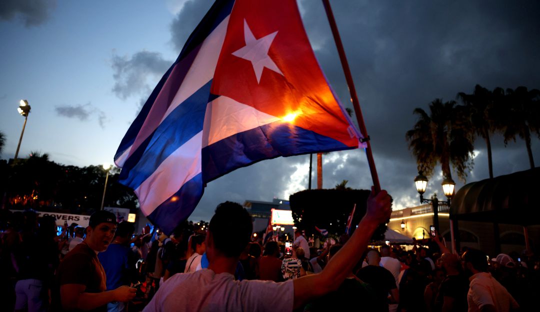 Cuba autoriza a viajeros libre importación de medicinas, alimentos y aseos.