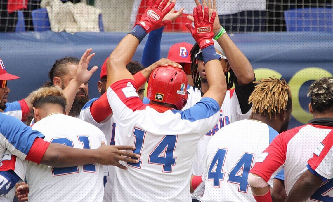 Mieses y Guzmán se integran a la selección de béisbol que competirá en Tokio