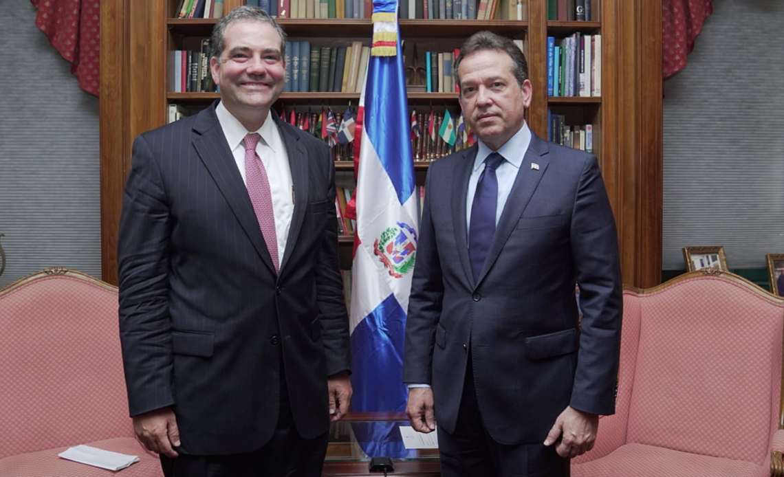 Ito Bisonó plantea relación entre RD y EEUU es clave para reactivación económica de la región