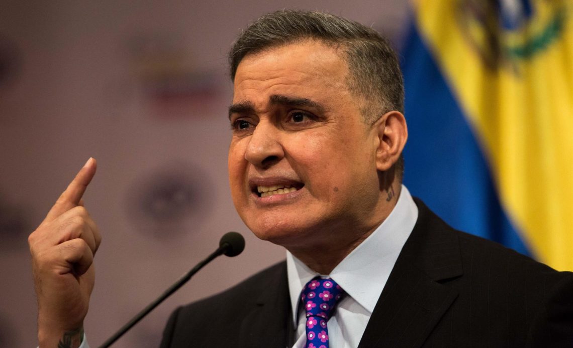 Al menos cuatro funcionarios venezolanos del Instituto Nacional de Tierras (INTI) fueron detenidos y acusados de extorsión, corrupci