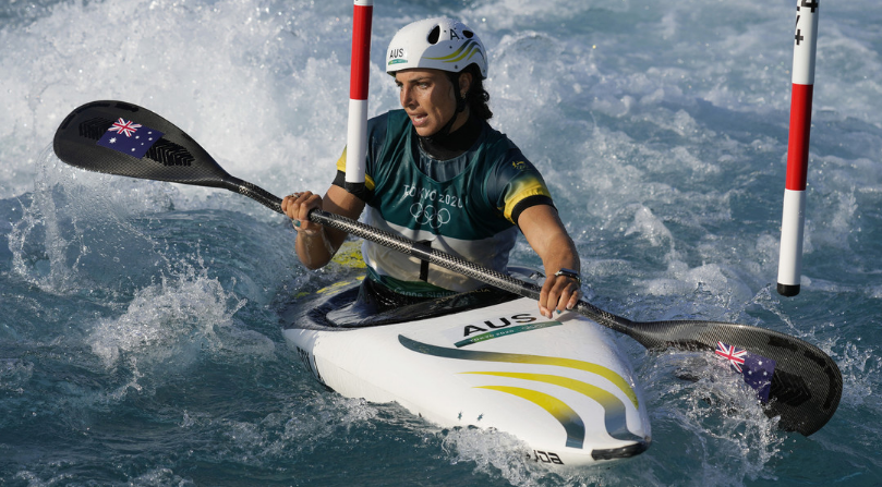 Tokio 2020: Competidora usa un condón para reparar su kayak y acaba ganando el bronce