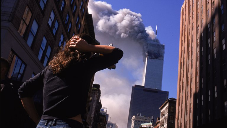 Sobrevivir al 11-S: los estragos del trauma en la salud mental que persisten a 20 años del atentado