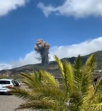 Alerta en España: entró en erupción un volcán de la isla de La Palma