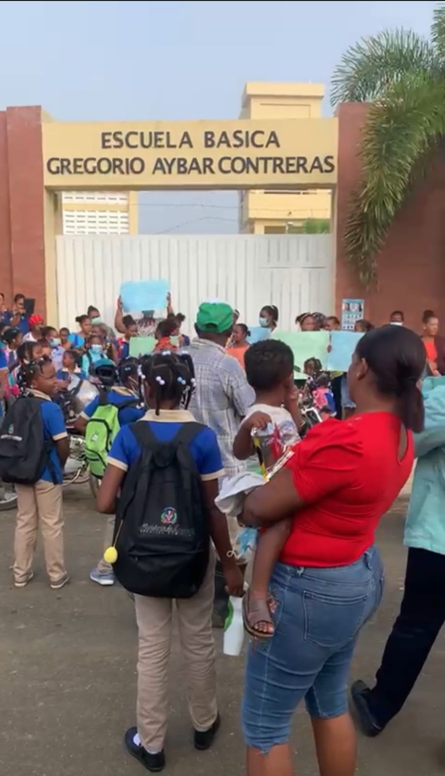 Protestan Por Falta De Desayuno Escolar Y Maestros En Escuela Gregorio ...