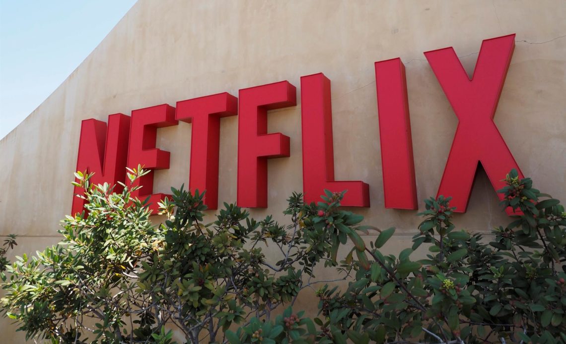 Netflix suspende a tres empleados que protestaron por un filme cómico