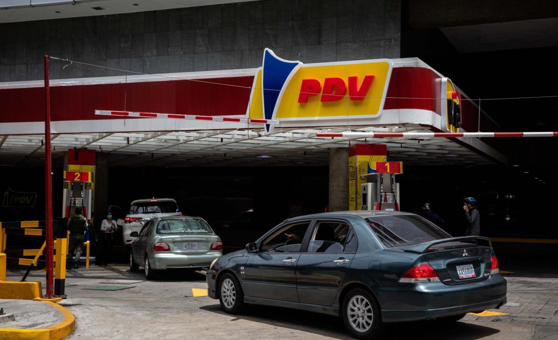 Venezuela aumenta el precio de la gasolina subvencionada un 1.900 %