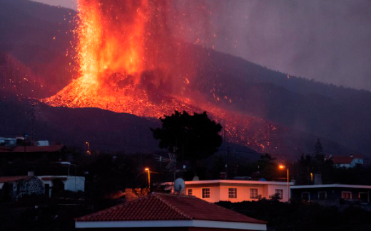 Más de mil construcciones afectadas por el volcán de La Palma, en España