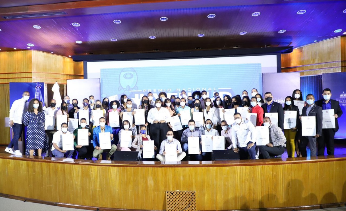 Gobierno reconoce a 164 jóvenes finalistas del Premio Nacional de la Juventud 2022