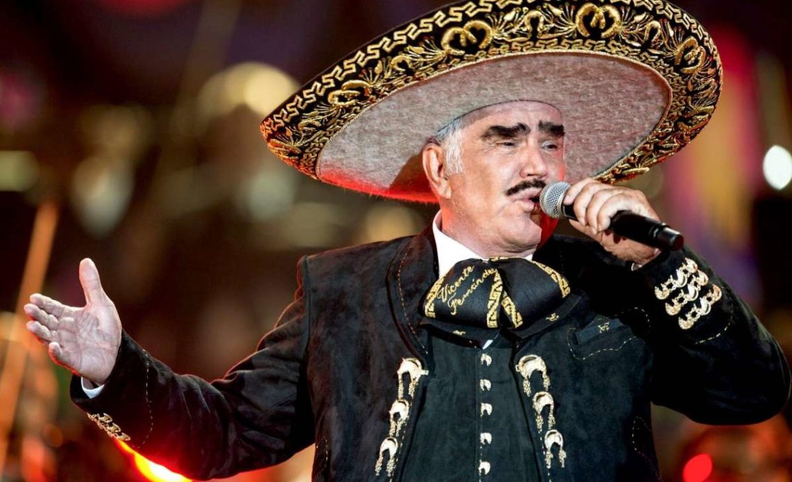 Tras salir de terapia intensiva, Vicente Fernández se enteró que ganó un Grammy Latino