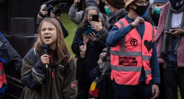 Masiva marcha de Greta Thunberg y miles de jóvenes en la COP26 de Glasgow: “La Cumbre es un fracaso”