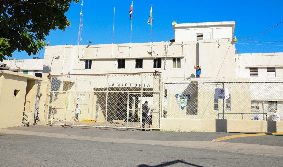 Autoridades suspenden visitas al penal de La Victoria por supuestos casos de Covid-19