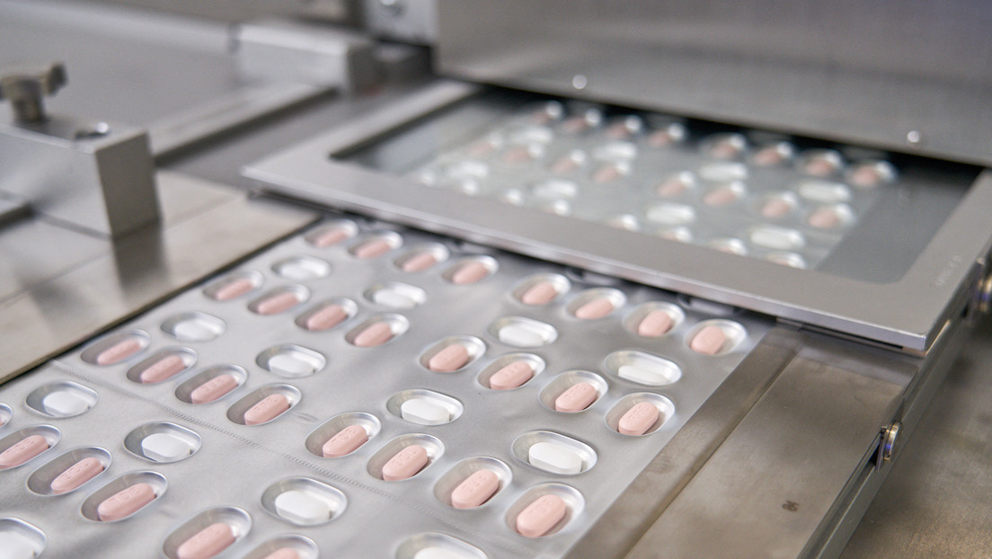 Pfizer anuncia que su pastilla contra el covid-19 reduce en casi 90 % el riesgo de hospitalización