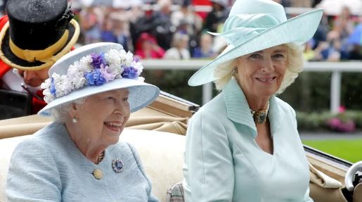 Isabel II otorgó a Camila Parker-Bowles un título que la sitúa más cerca del trono