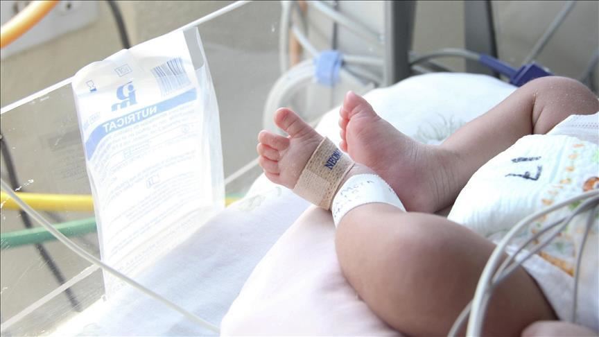 Un bebé de tres semanas muere por el covid-19 en Catar