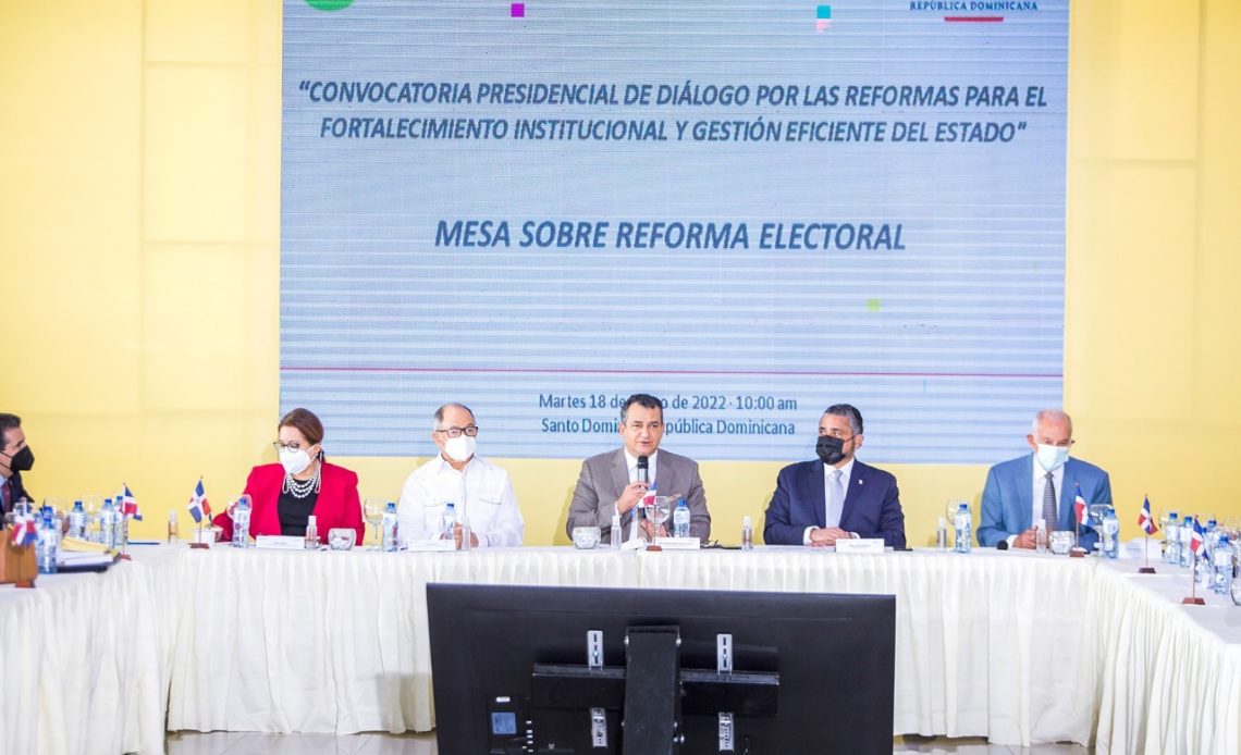 Román Jáquez Liranzo: Mesa Temática de Reforma Electoral garantizará la institucionalidad y transparencia de la JCE