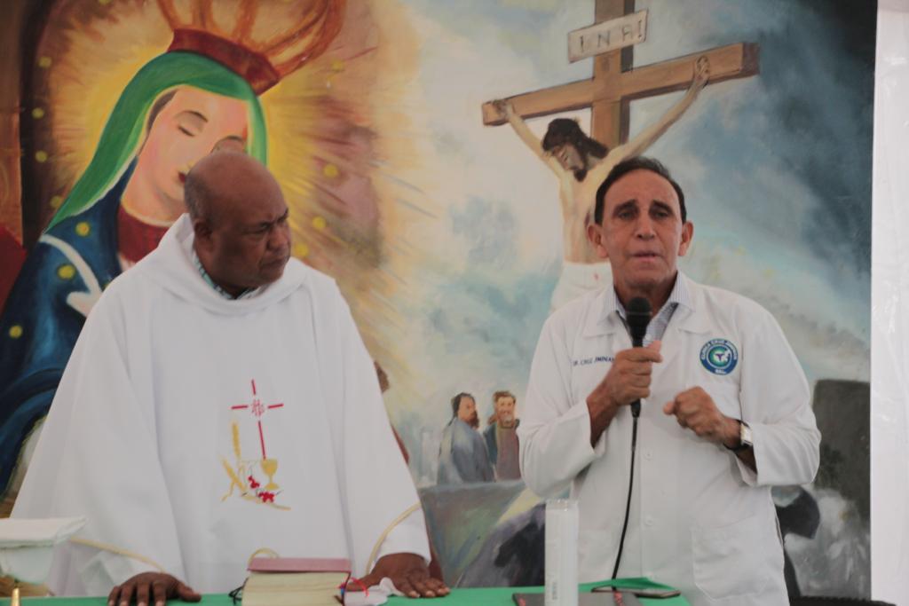 Cruz Jiminián celebra misa en homenaje a la Virgen de la Altagracia