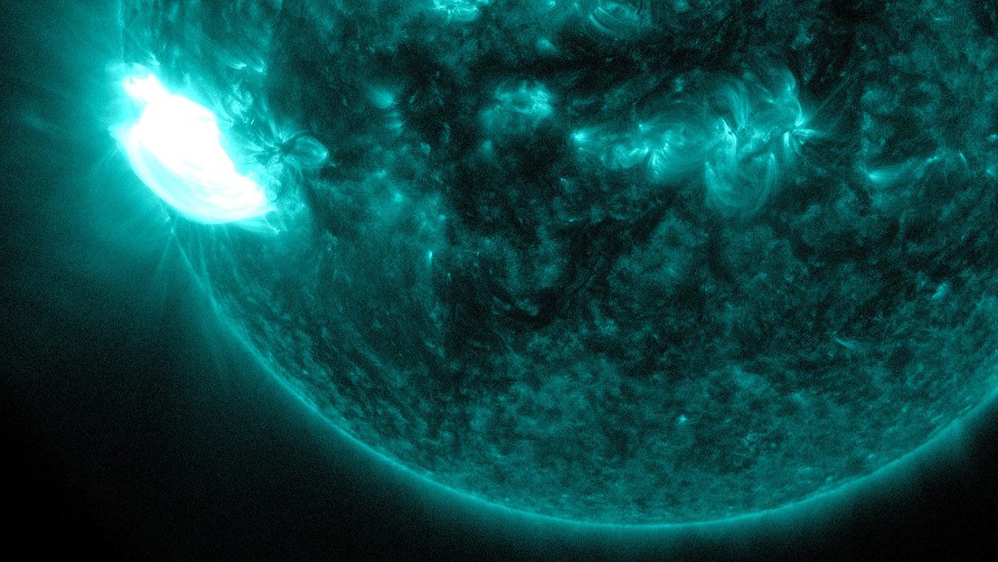 Llamarada solar podría provocar una tormenta magnética en la Tierra
