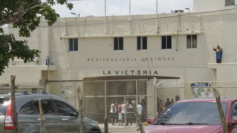 Autoridades restablecen uso obligatorio de mascarillas para visitar cárceles de RD; toman otras medidas contra covid-19