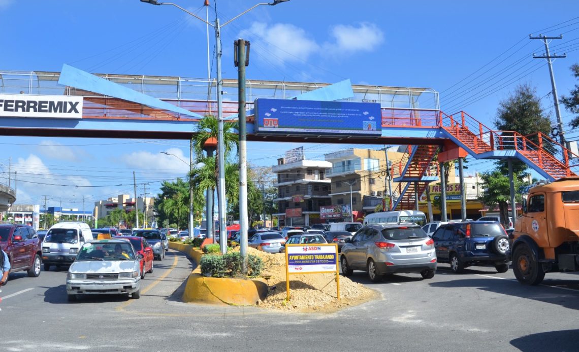 ASDN colocará semáforos en intersecciones Hermanas Mirabal y Mirador Norte en Villa Mella