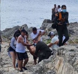 Turista italiano muere atacado por un tiburón en isla colombiana del Caribe