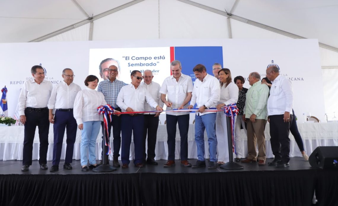 Abinader inaugura oficina Regional Agropecuaria que atenderá necesidades del país pese a crisis
