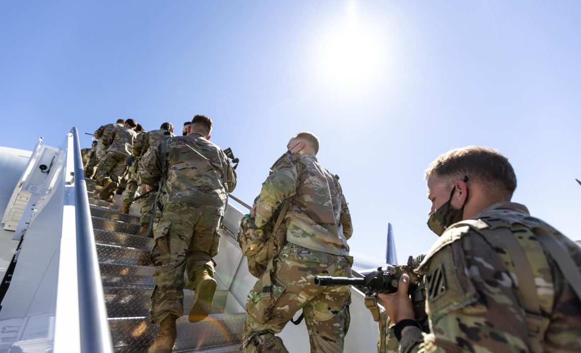 EE.UU. enviará 500 soldados adicionales a Europa por la invasión rusa a Ucrania