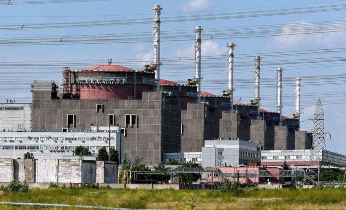 OIEA insta a parar la violencia cerca de la mayor planta atómica ucraniana